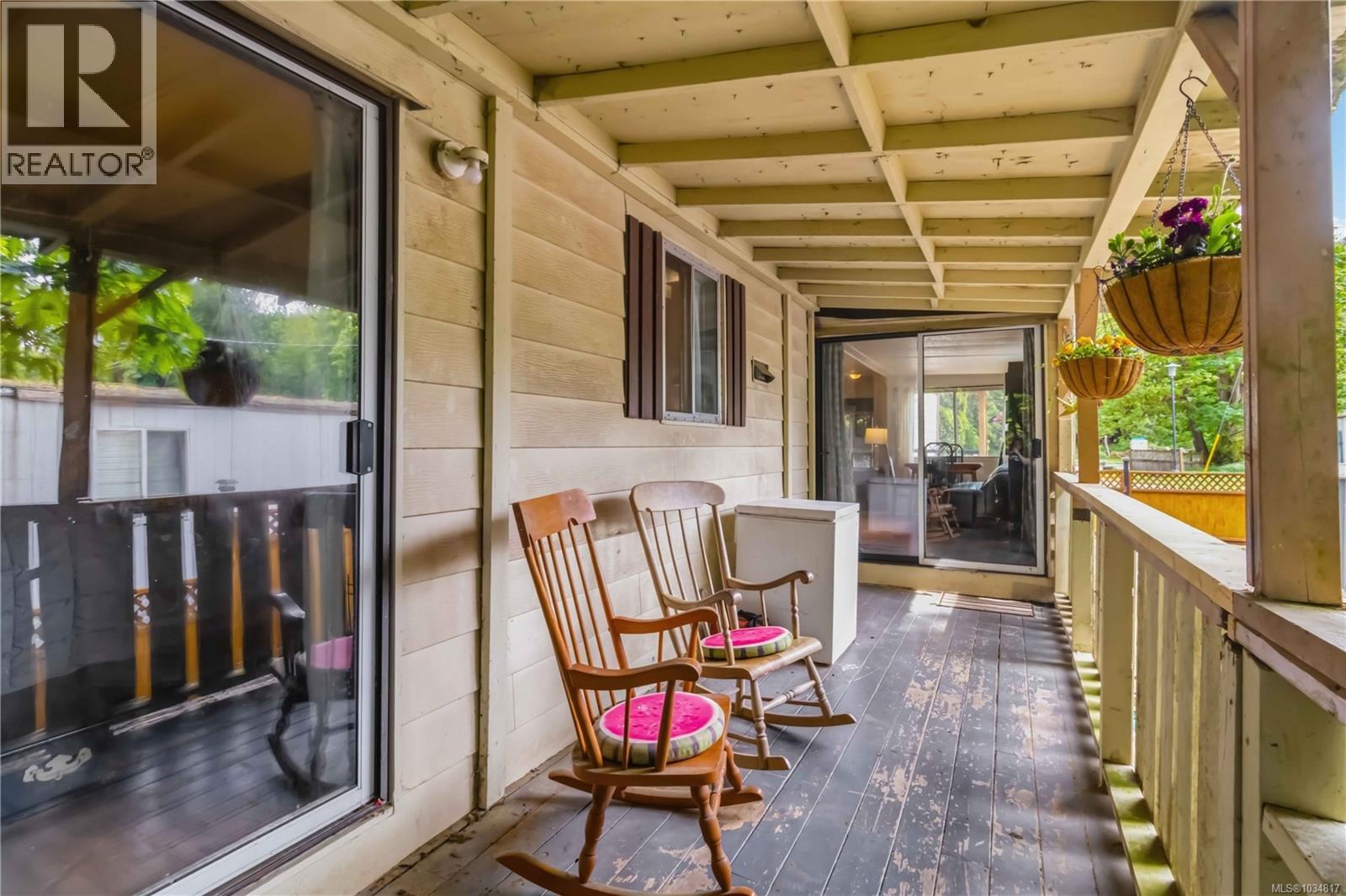 3 2670 Sooke River Rd Property Photo 4