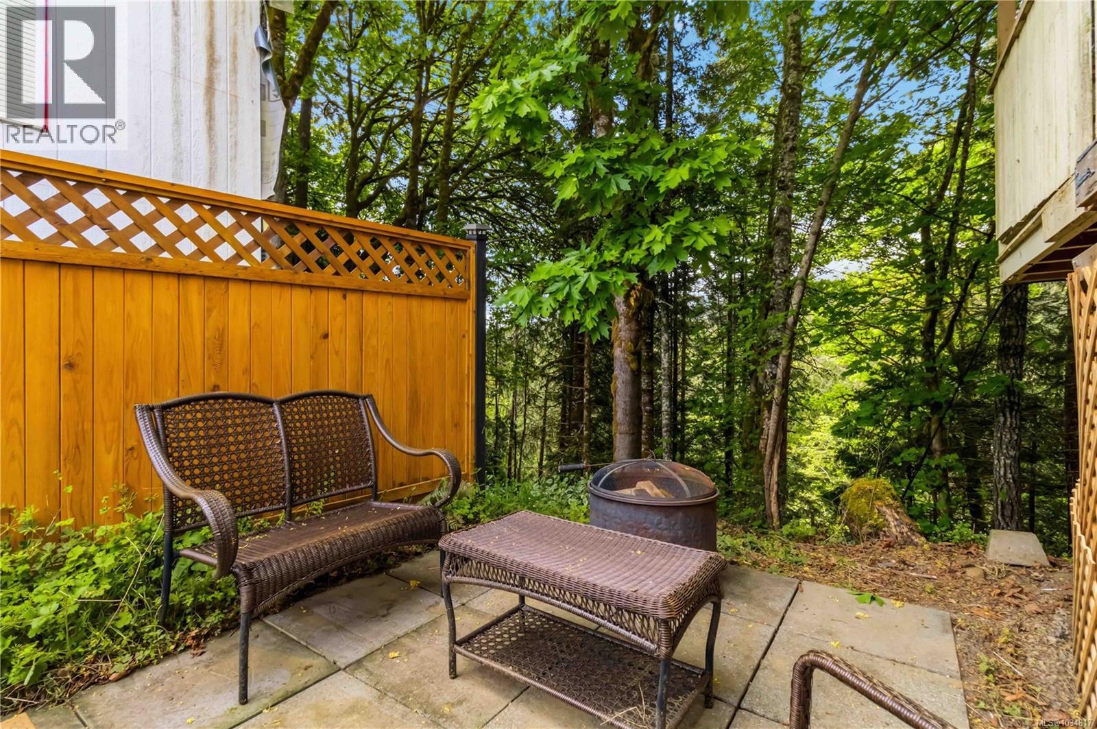 3 2670 Sooke River Rd Property Photo 7