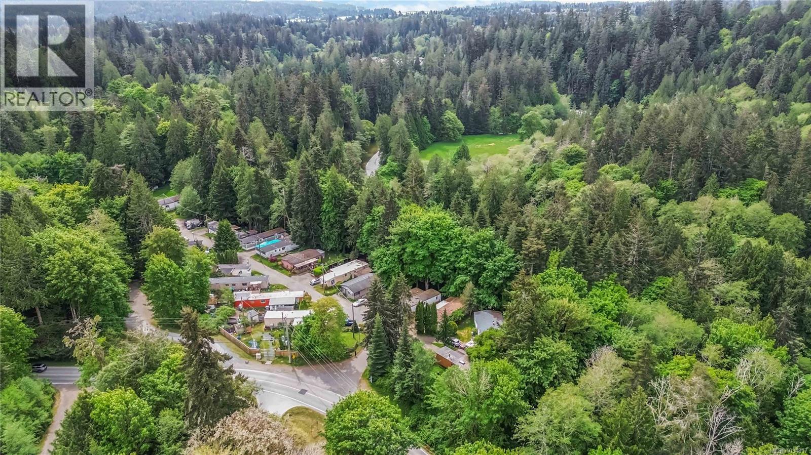 3 2670 Sooke River Rd Property Photo 12