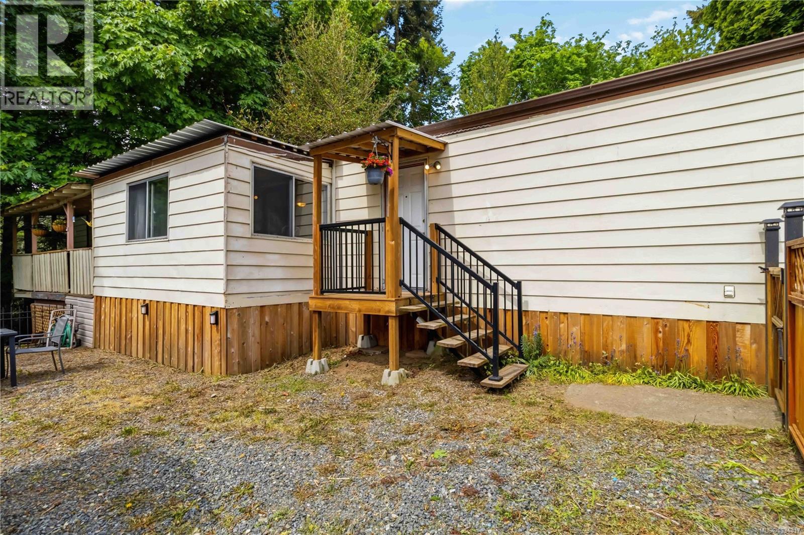 3 2670 Sooke River Rd Property Photo 28