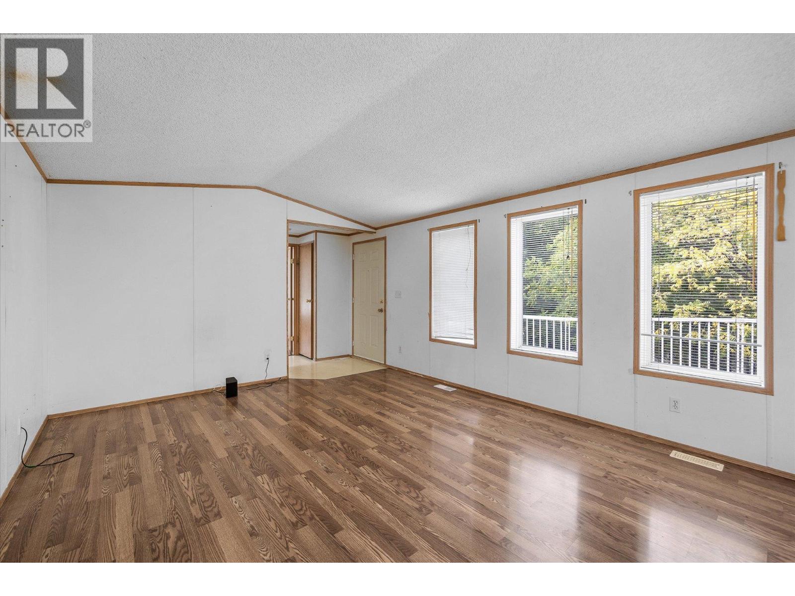 848 Webster Road Property Photo 32