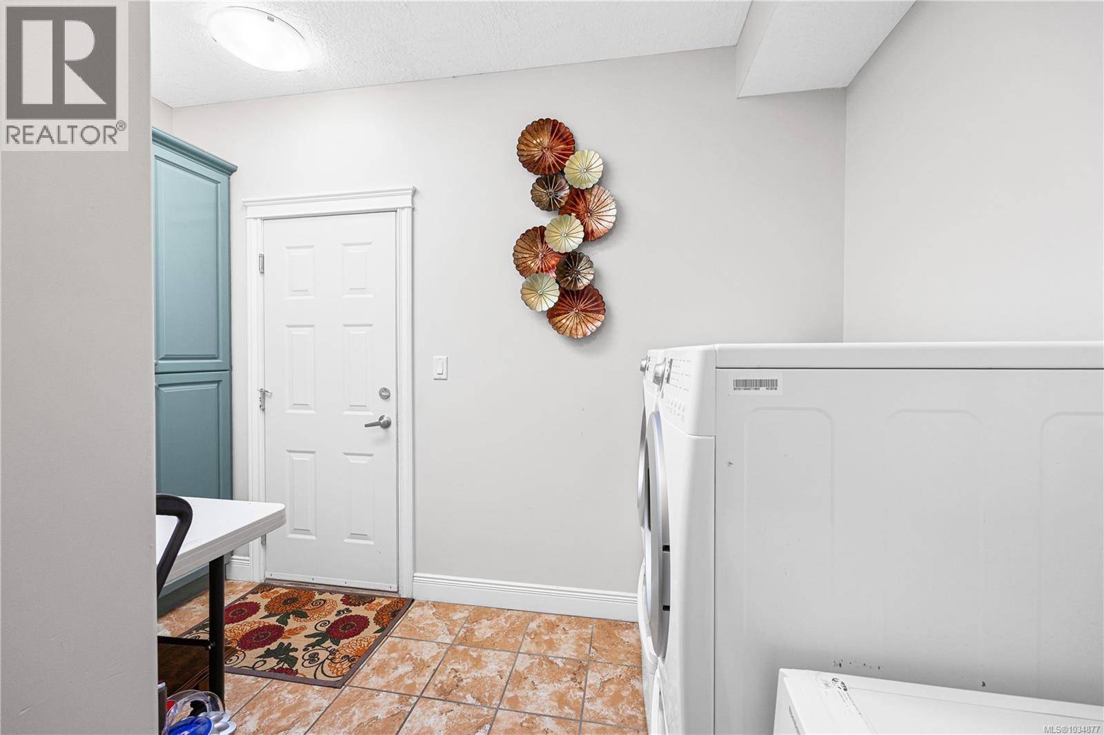 6448 Peregrine Rd Property Photo 38