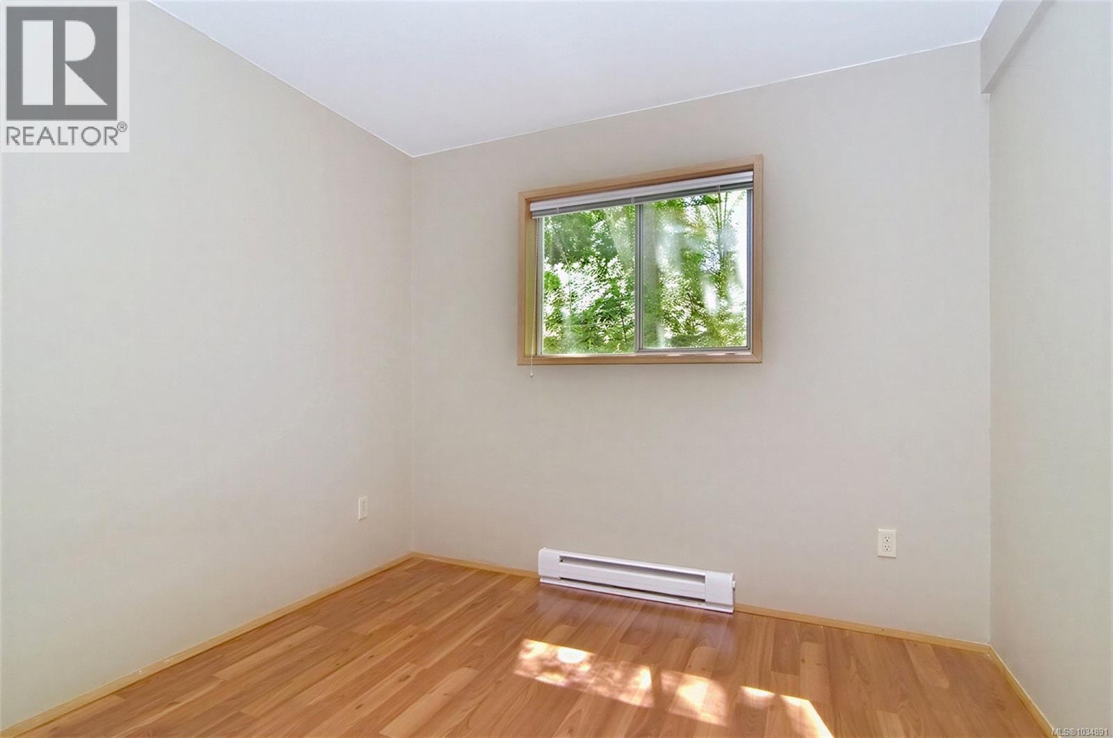 379 Kislingbury Lane Property Photo 17