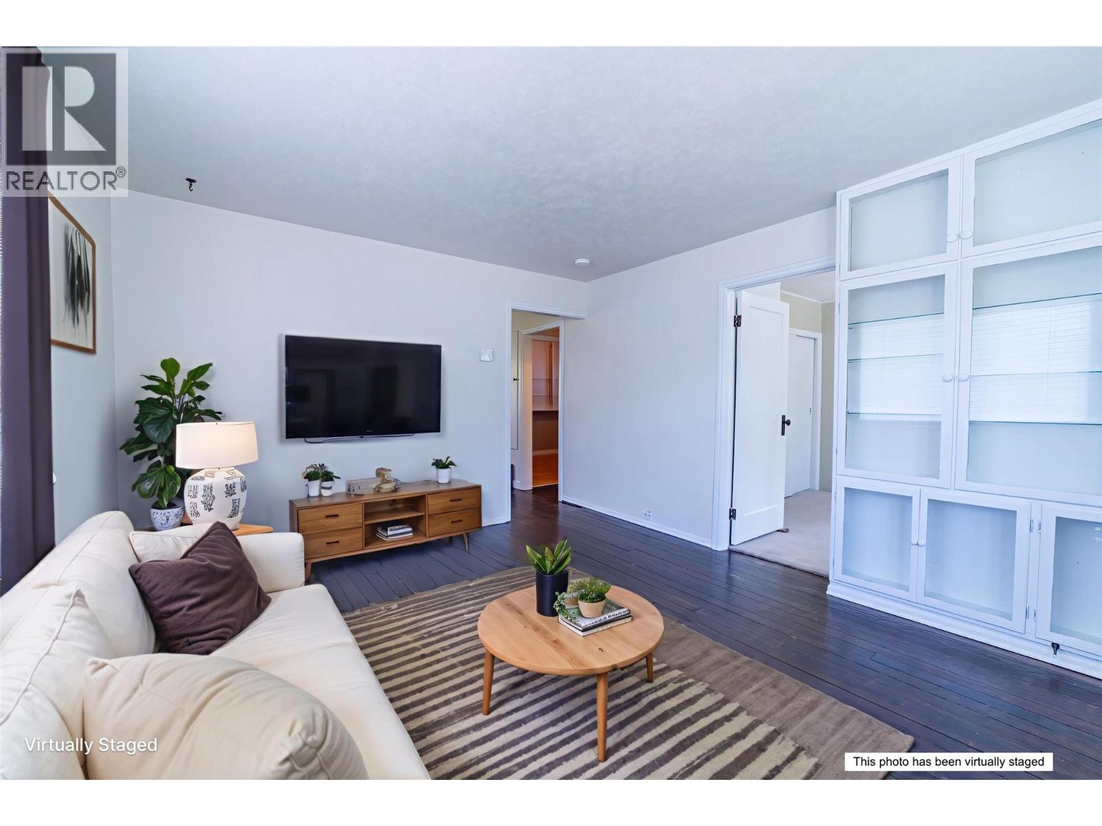 319 High Street Property Photo 2