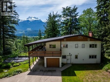 2941 Mcinnes Road Property Photo 3