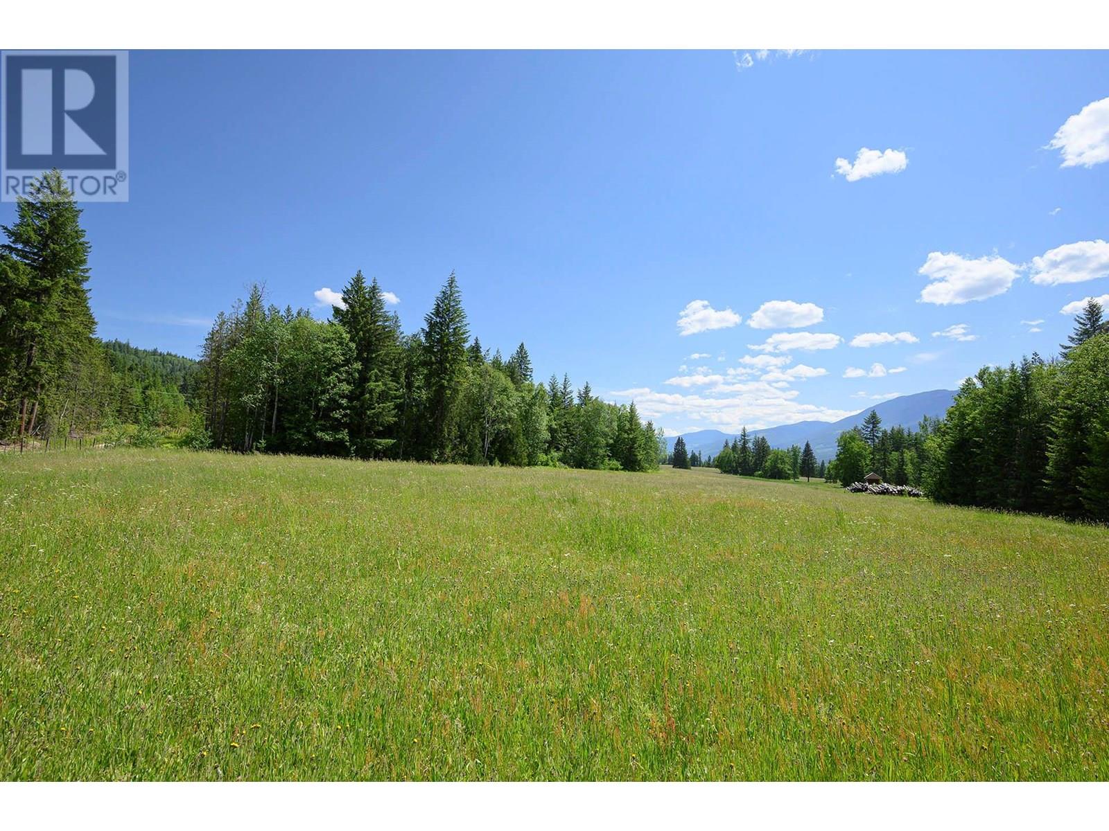 943 Raft River Road Property Photo 3