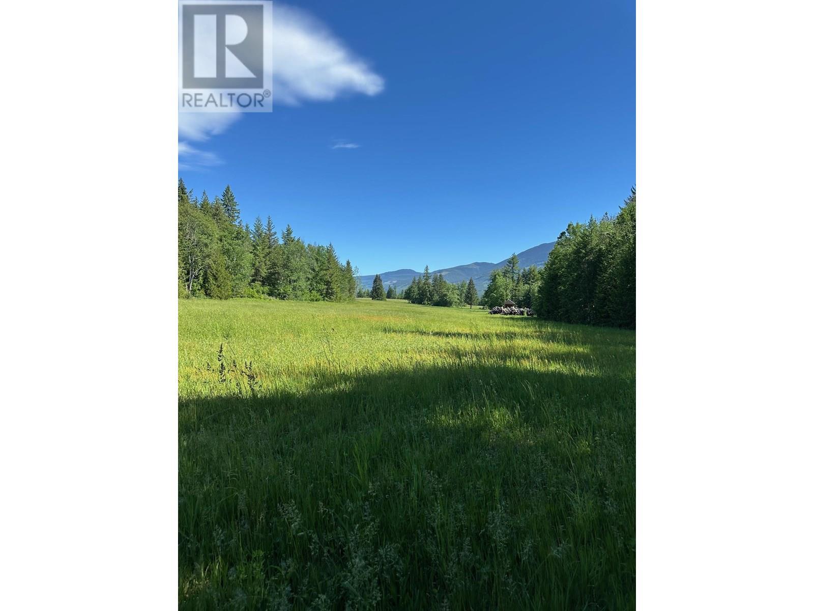 943 Raft River Road Property Photo 14