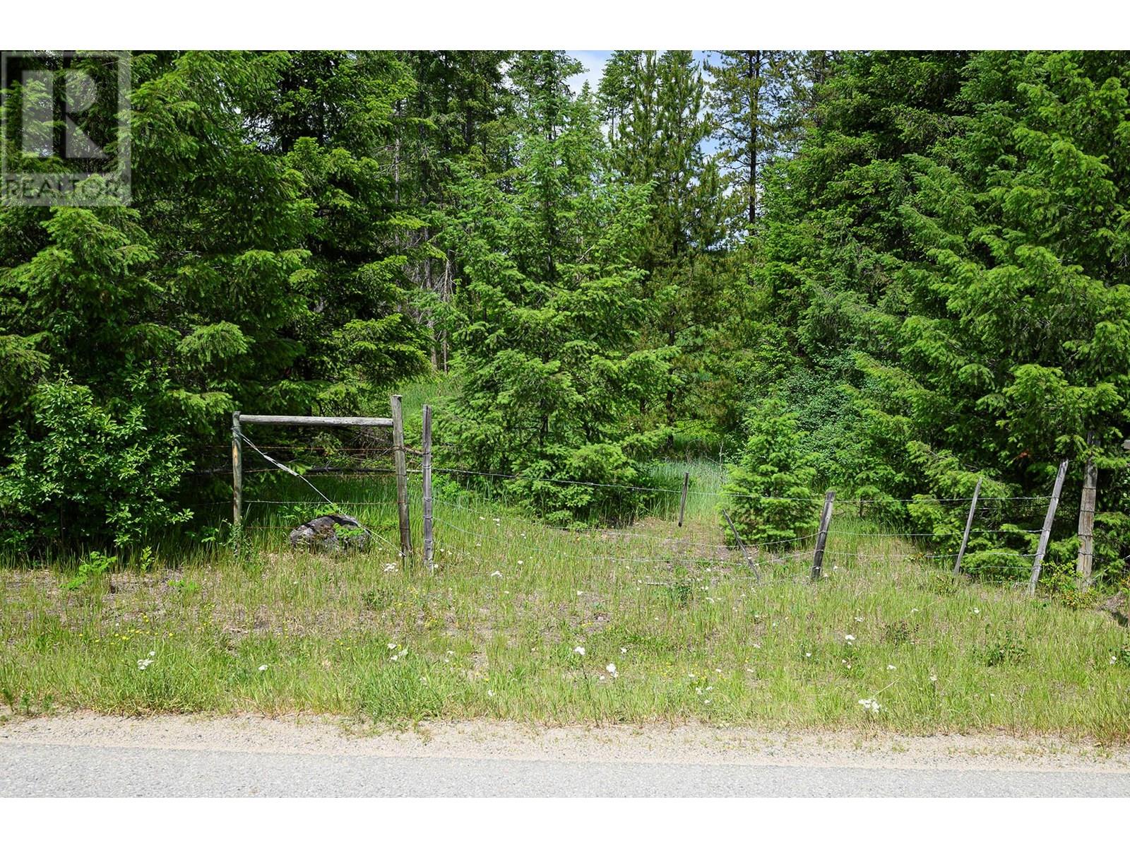 937 Clearwater Village Road Property Photo 3