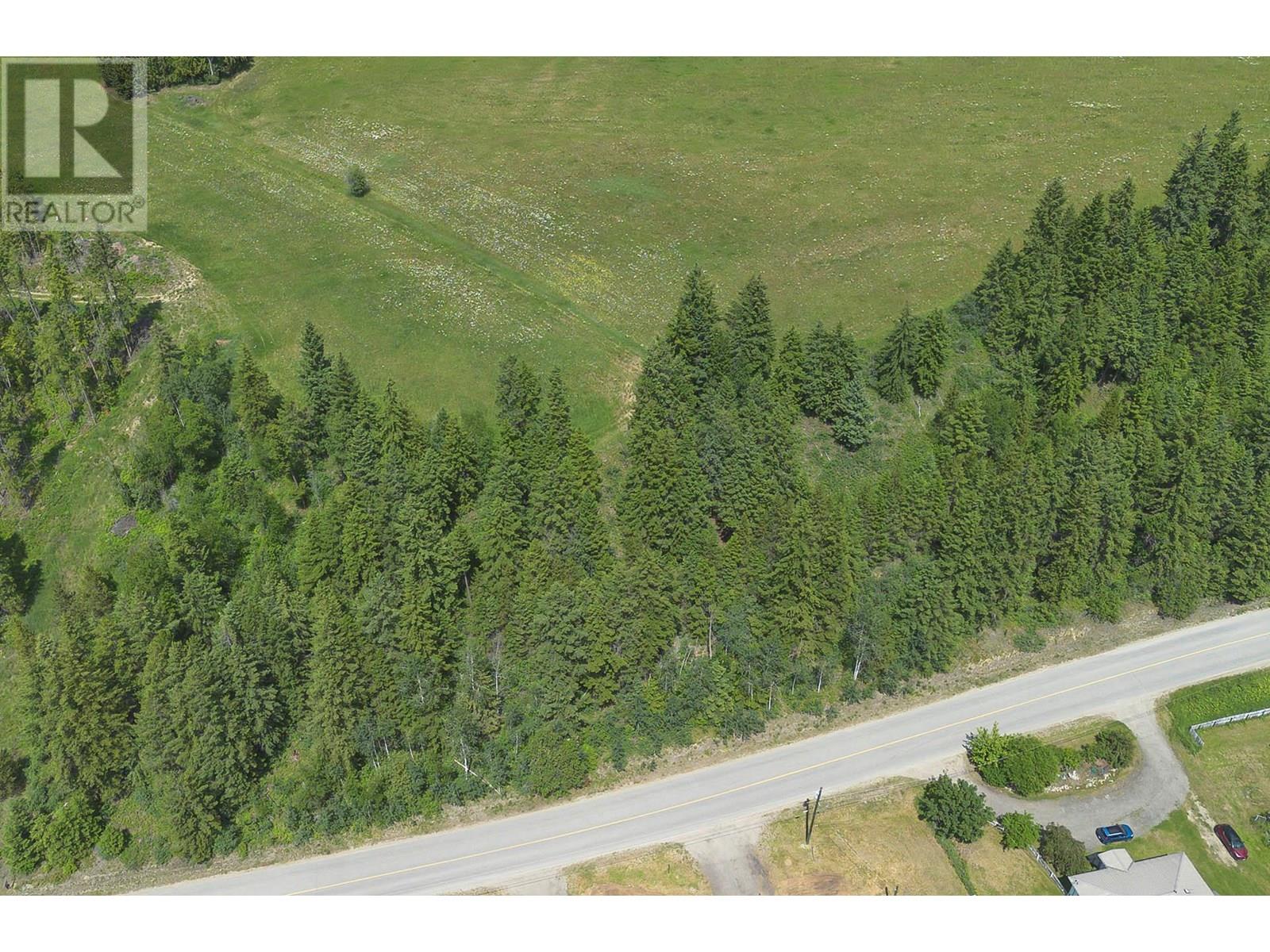 937 Clearwater Village Road Property Photo 6