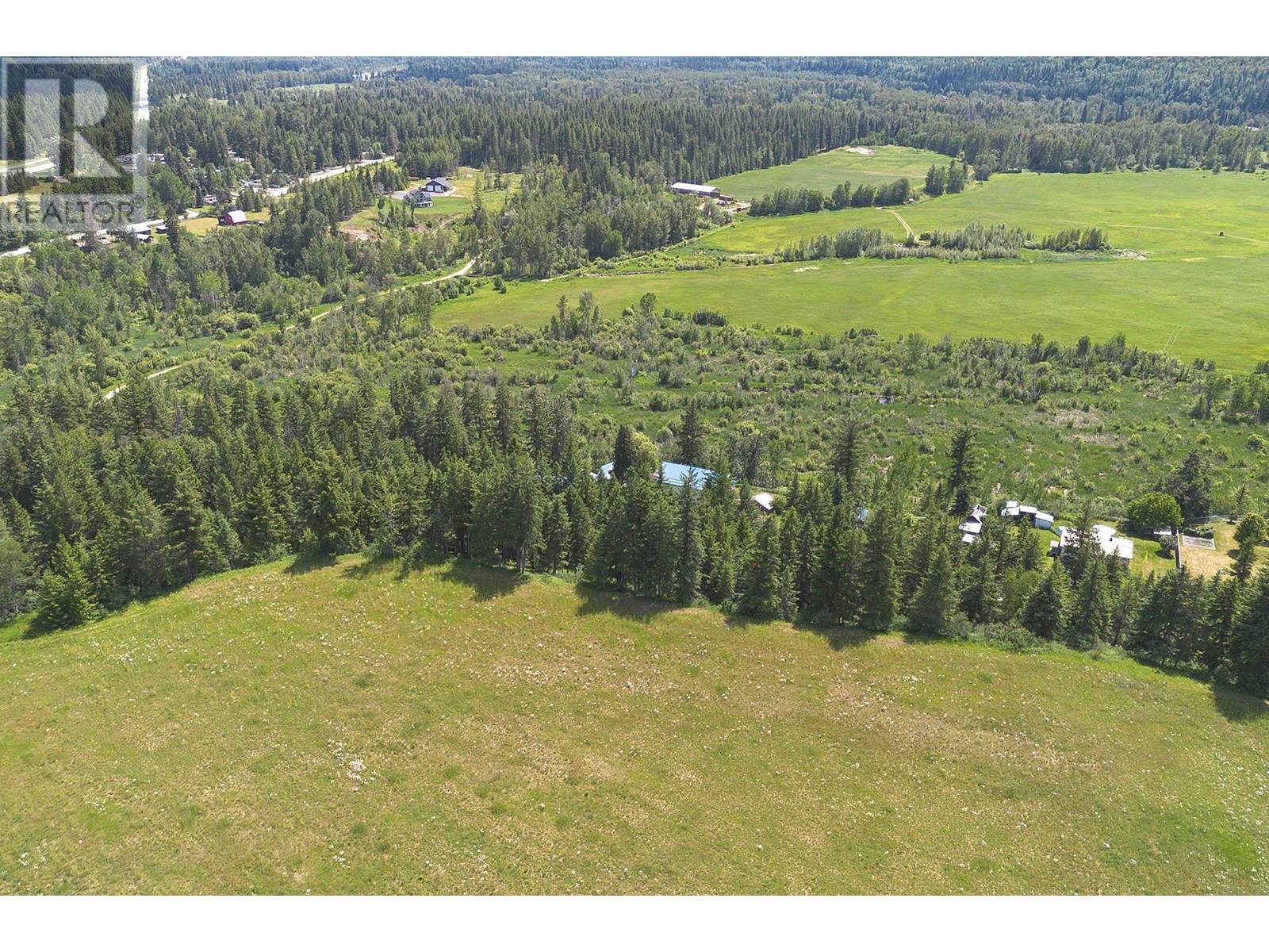 937 Clearwater Village Road Property Photo 7