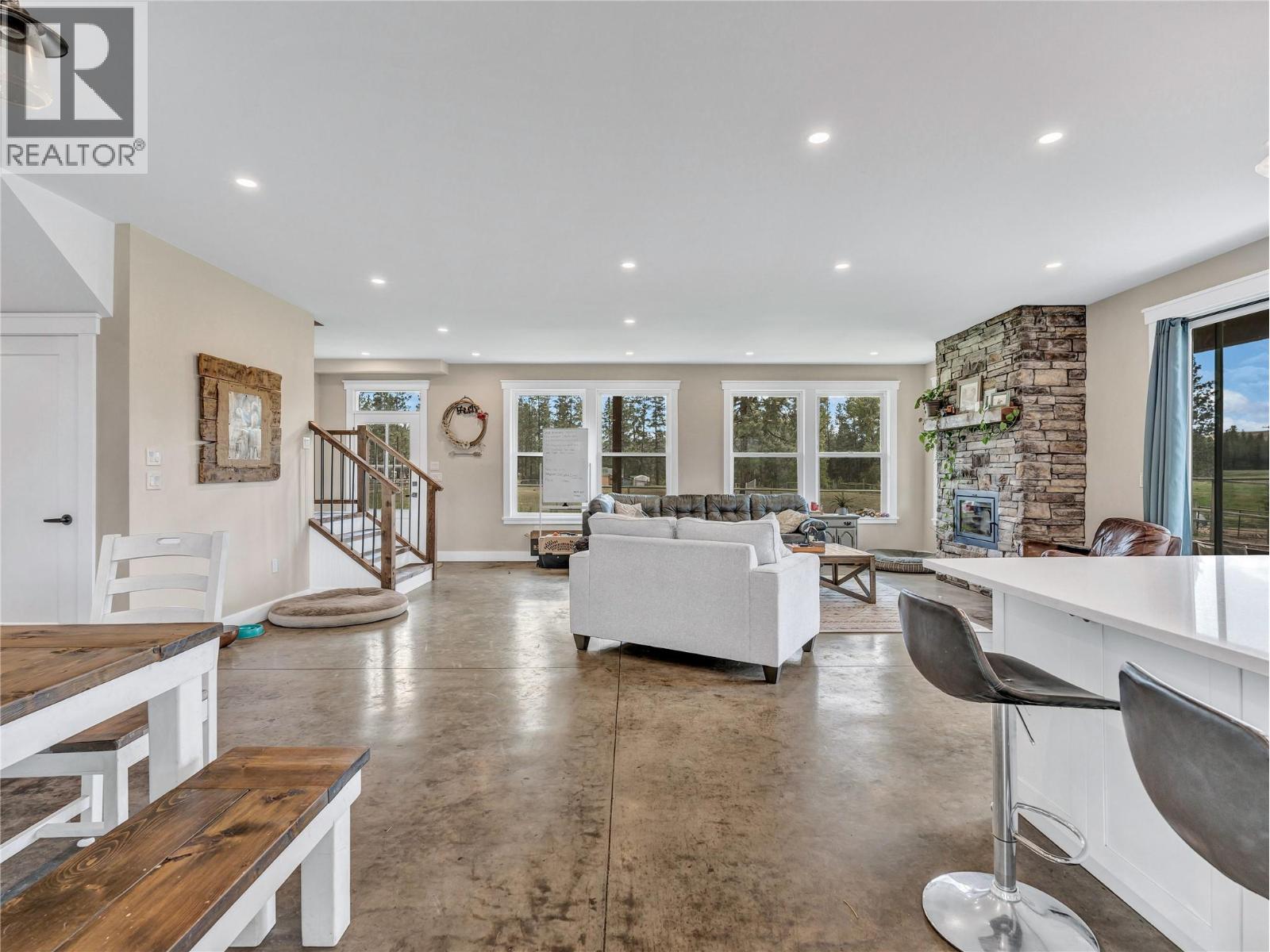 422 Huey Road Property Photo 25