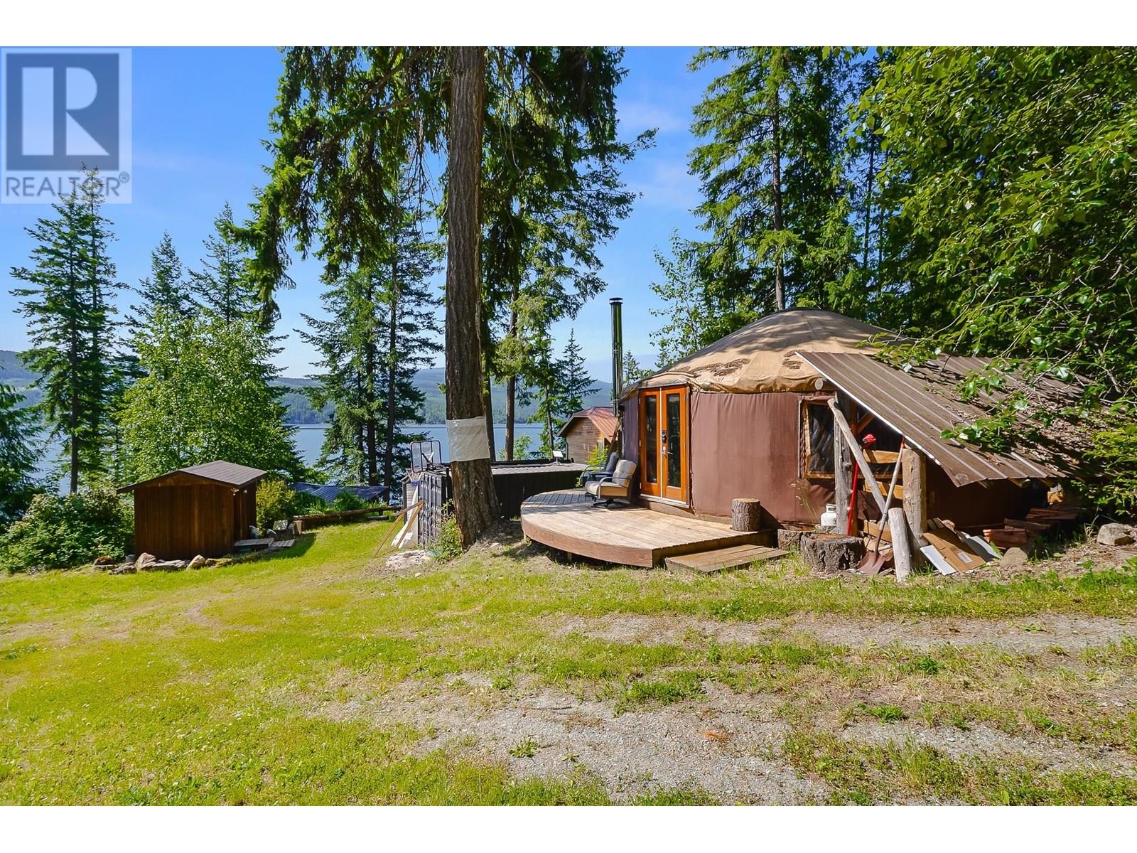 8486 Horseshoe Bay Road Property Photo 11
