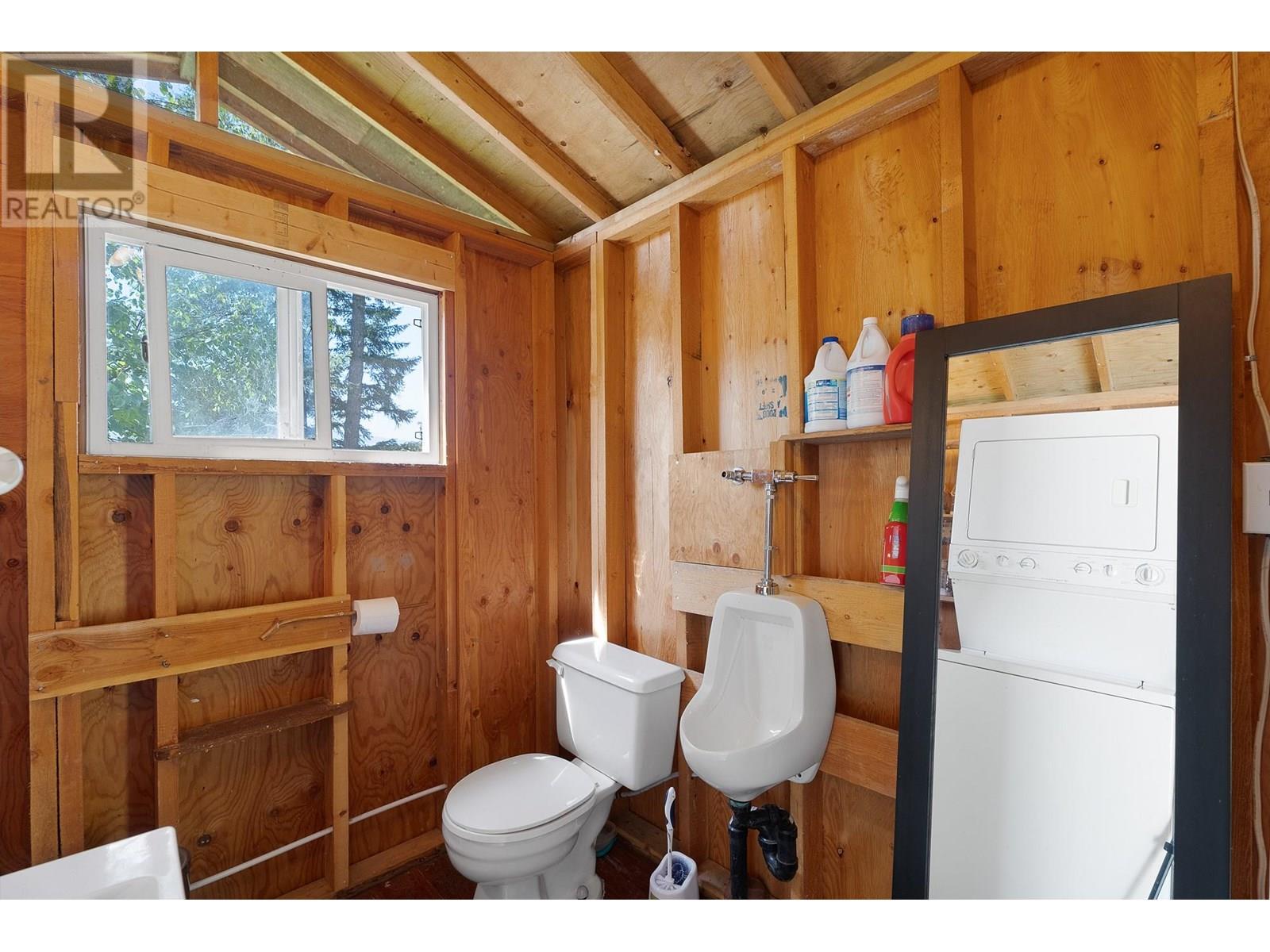8486 Horseshoe Bay Road Property Photo 15