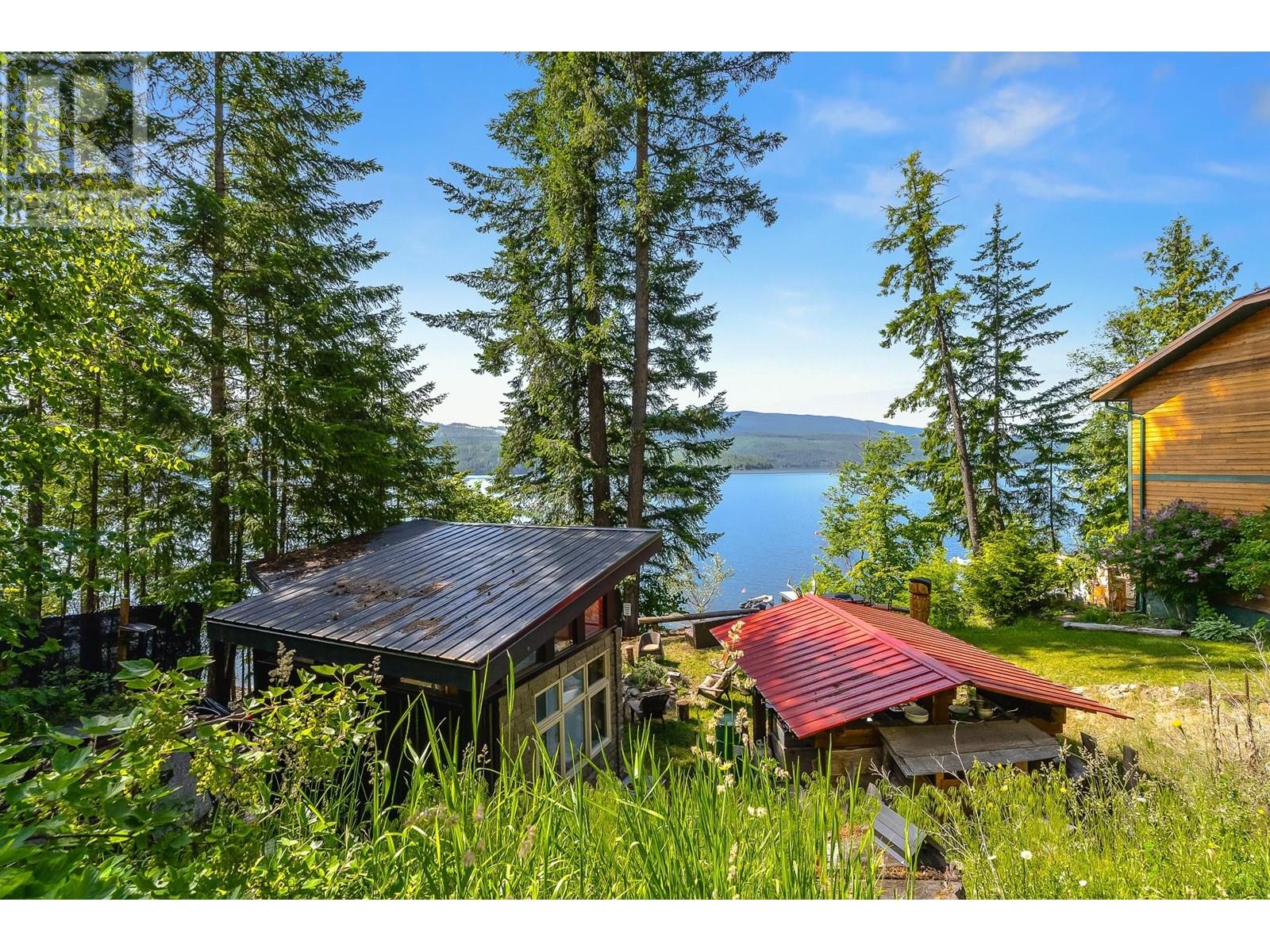 8486 Horseshoe Bay Road Property Photo 17