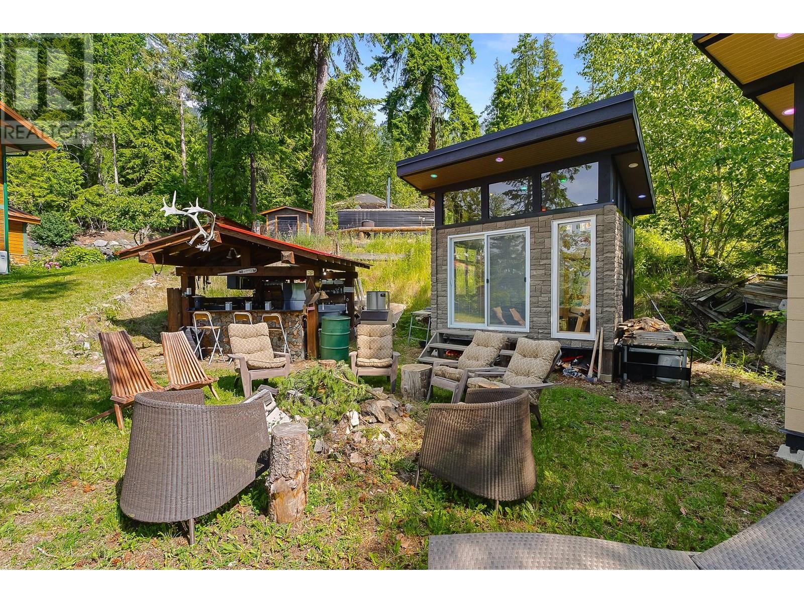 8486 Horseshoe Bay Road Property Photo 21
