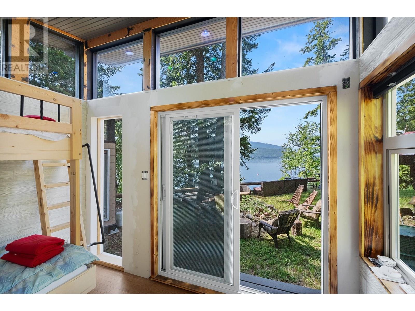 8486 Horseshoe Bay Road Property Photo 25