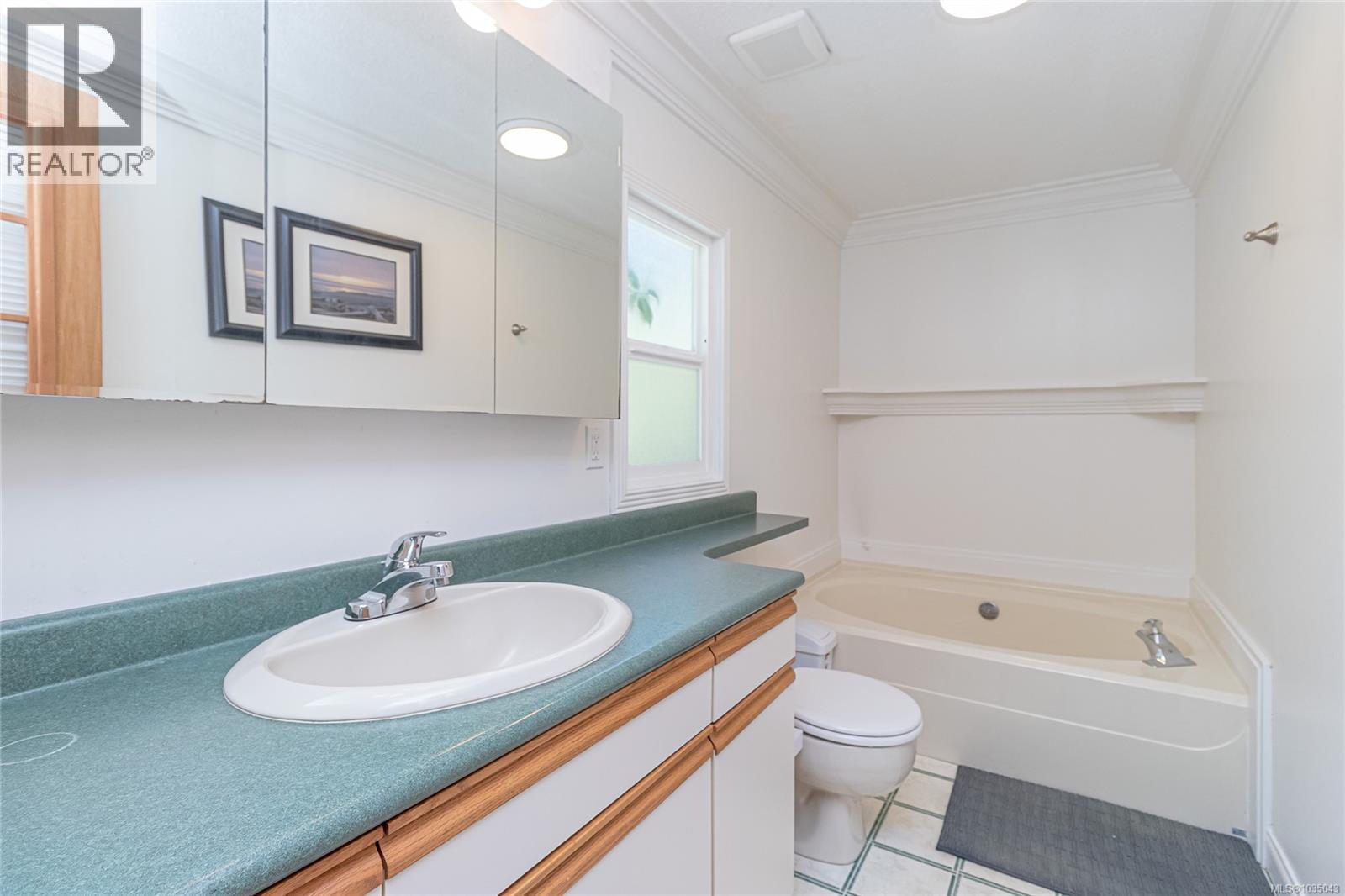 3662 Telegraph Rd Property Photo 16