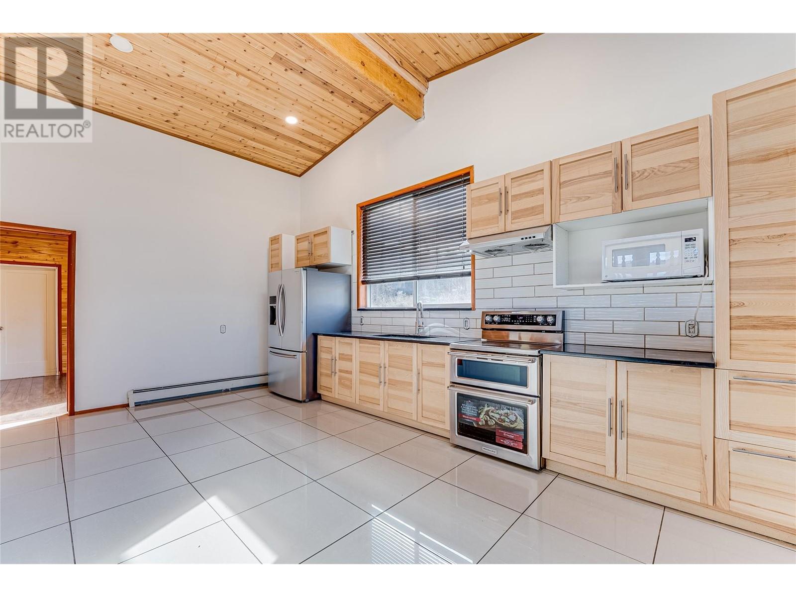 6650 Okanagan Avenue Property Photo 20