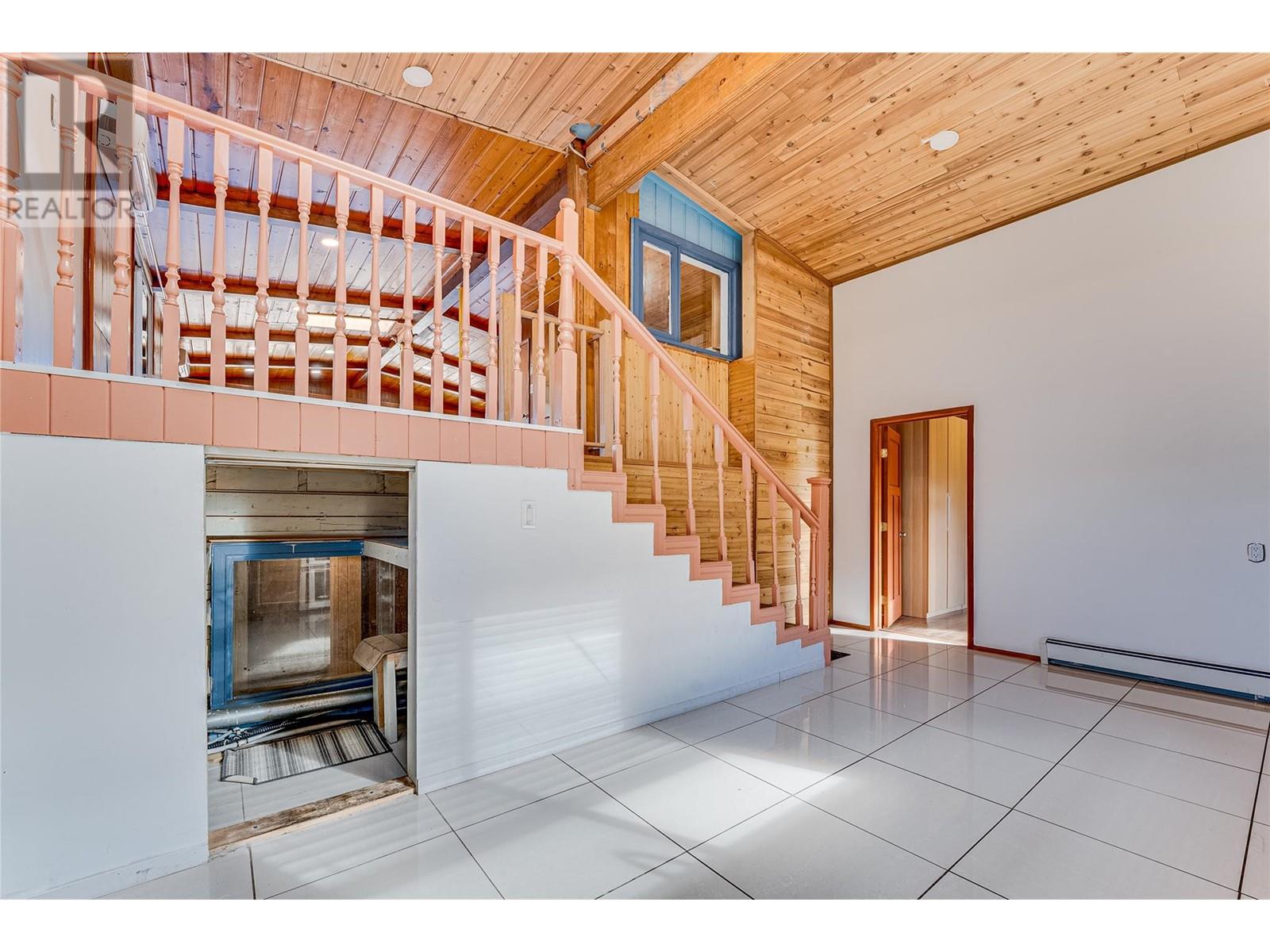 6650 Okanagan Avenue Property Photo 21