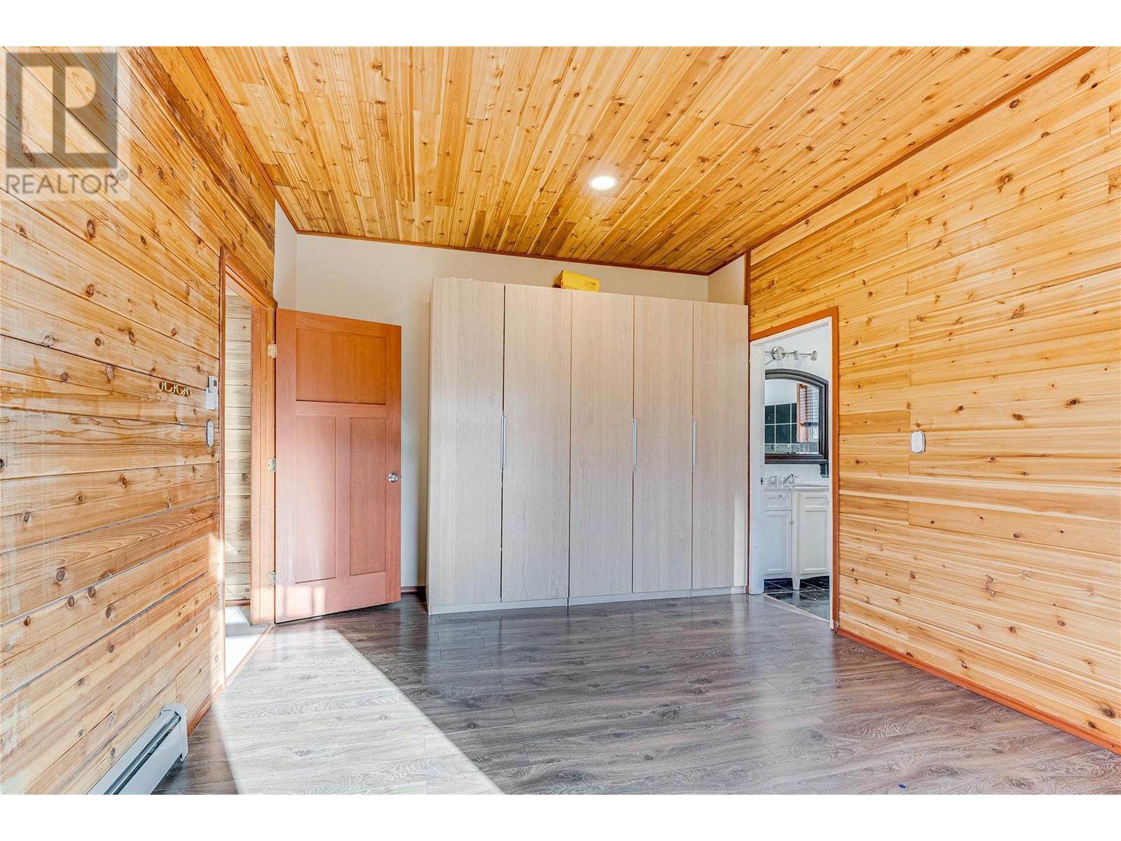 6650 Okanagan Avenue Property Photo 24