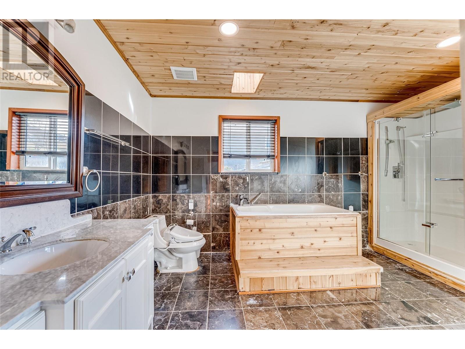 6650 Okanagan Avenue Property Photo 26