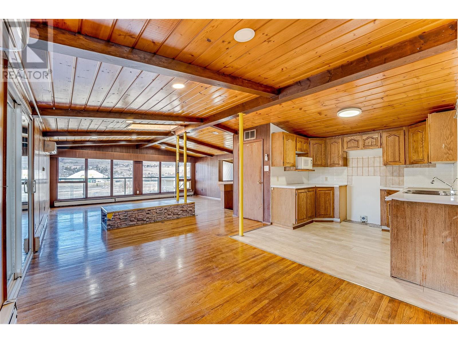 6650 Okanagan Avenue Property Photo 27