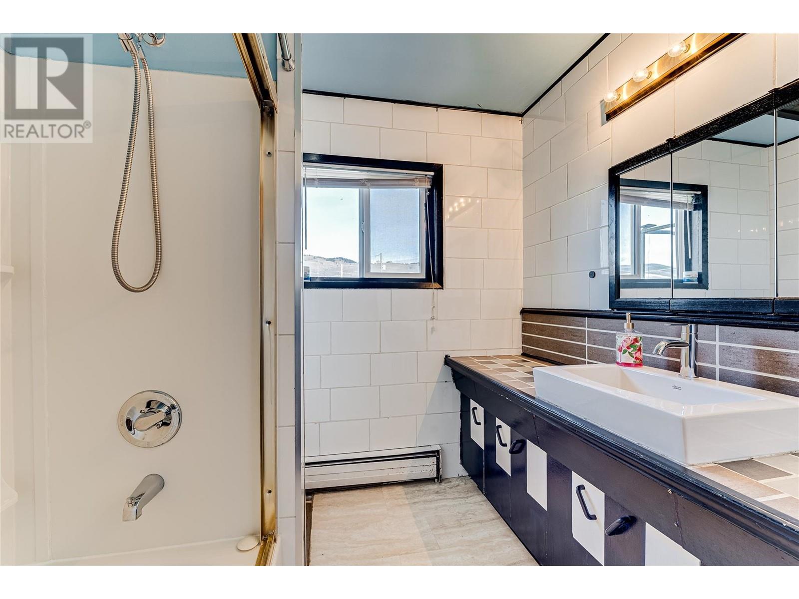 6650 Okanagan Avenue Property Photo 34