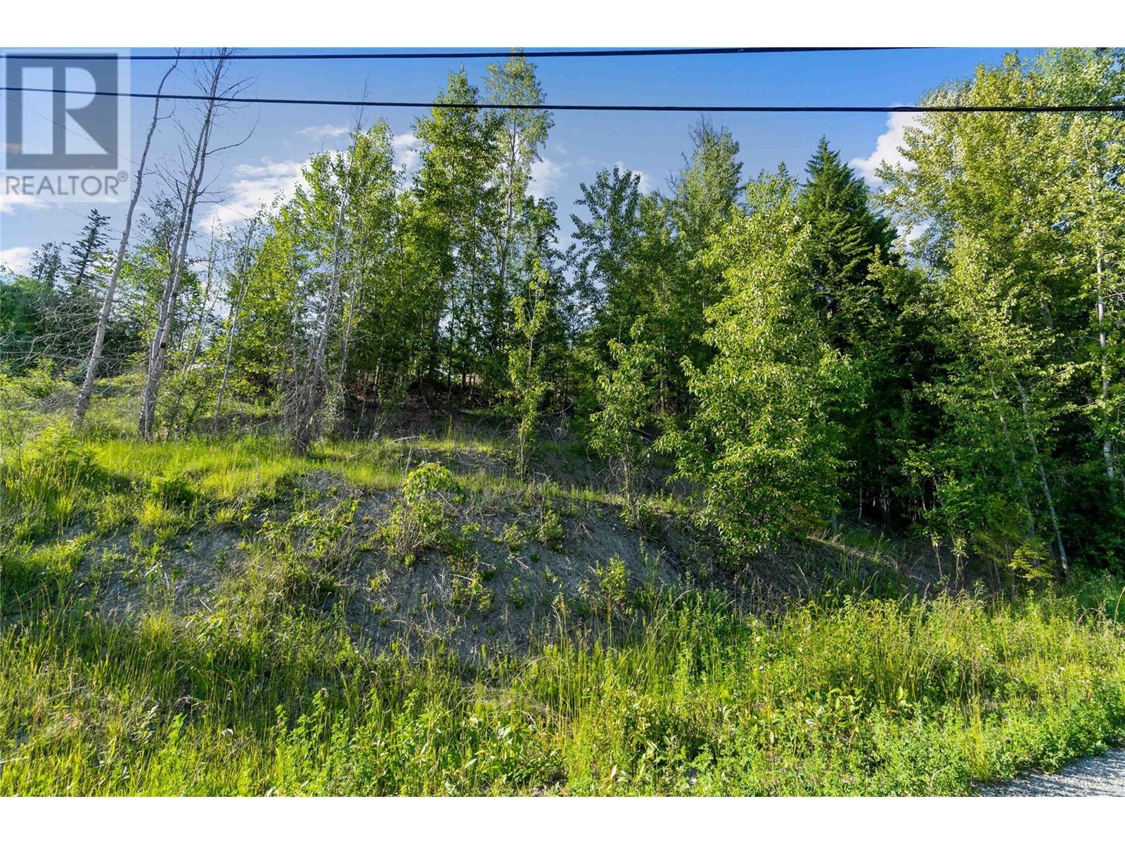 7227 Estate Drive Property Photo 5