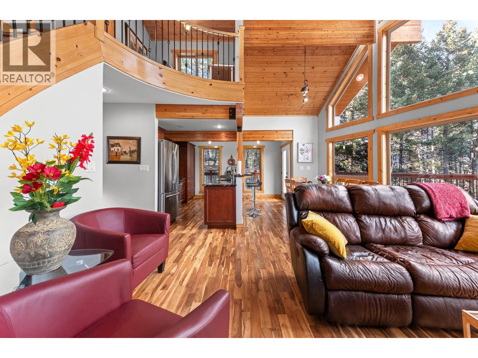 9881 Osprey Landing Drive Property Photo 4