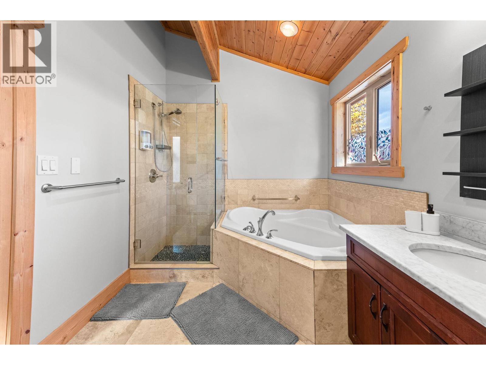 9881 Osprey Landing Drive Property Photo 28