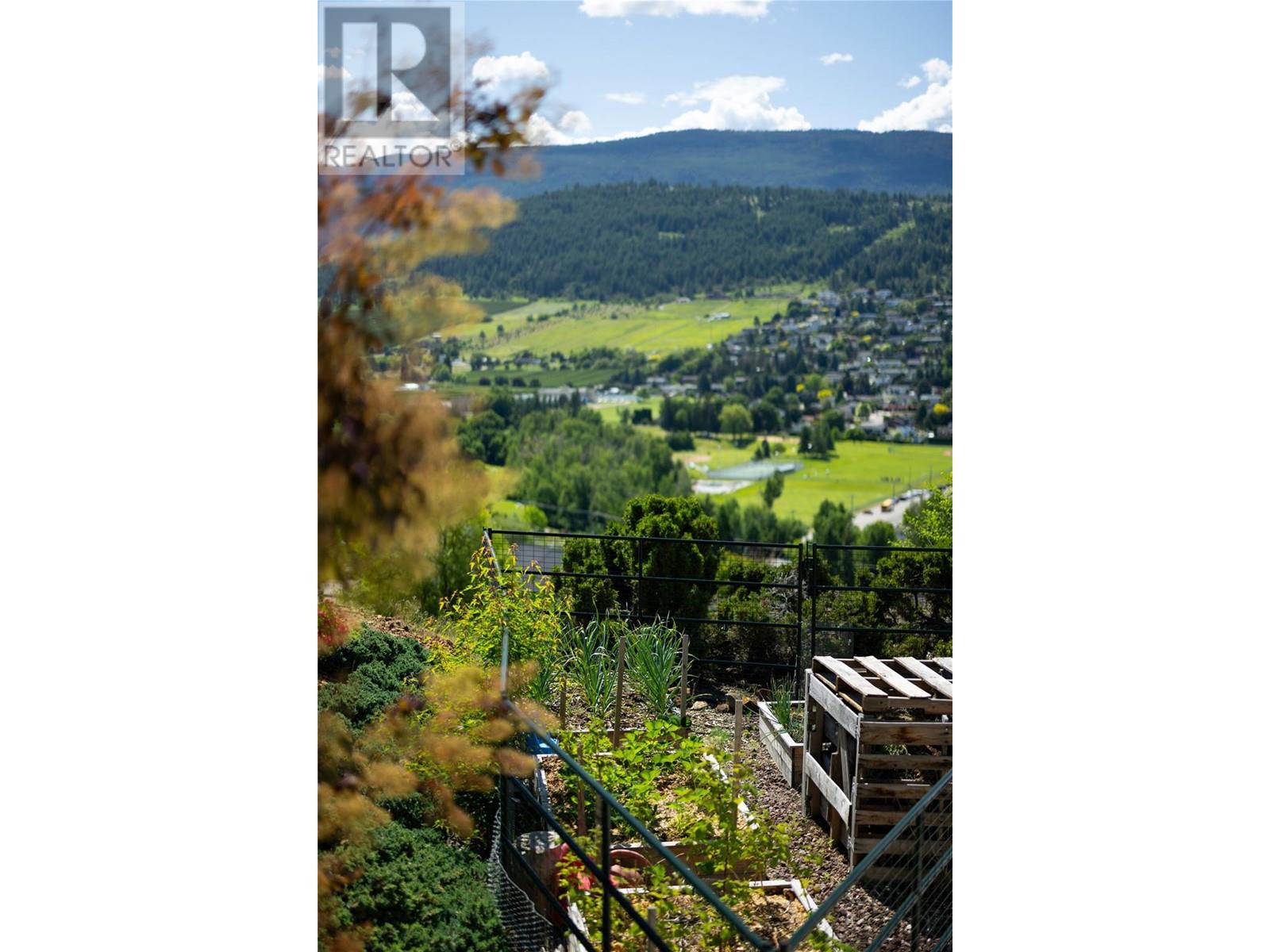 8827 Michael Drive Property Photo 15