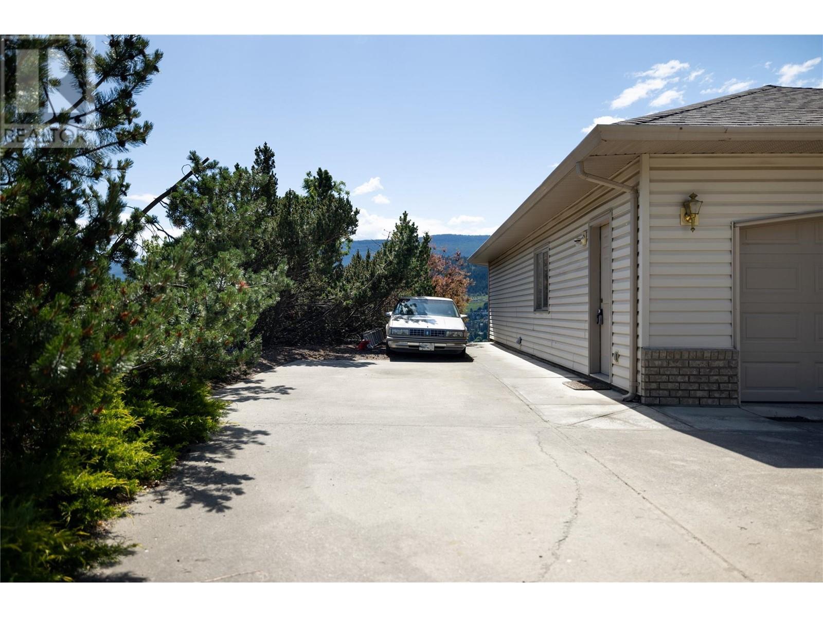 8827 Michael Drive Property Photo 21