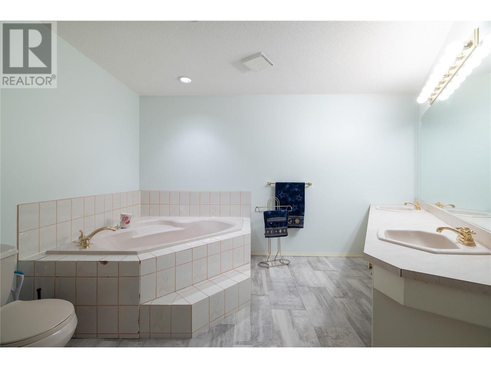 8827 Michael Drive Property Photo 55