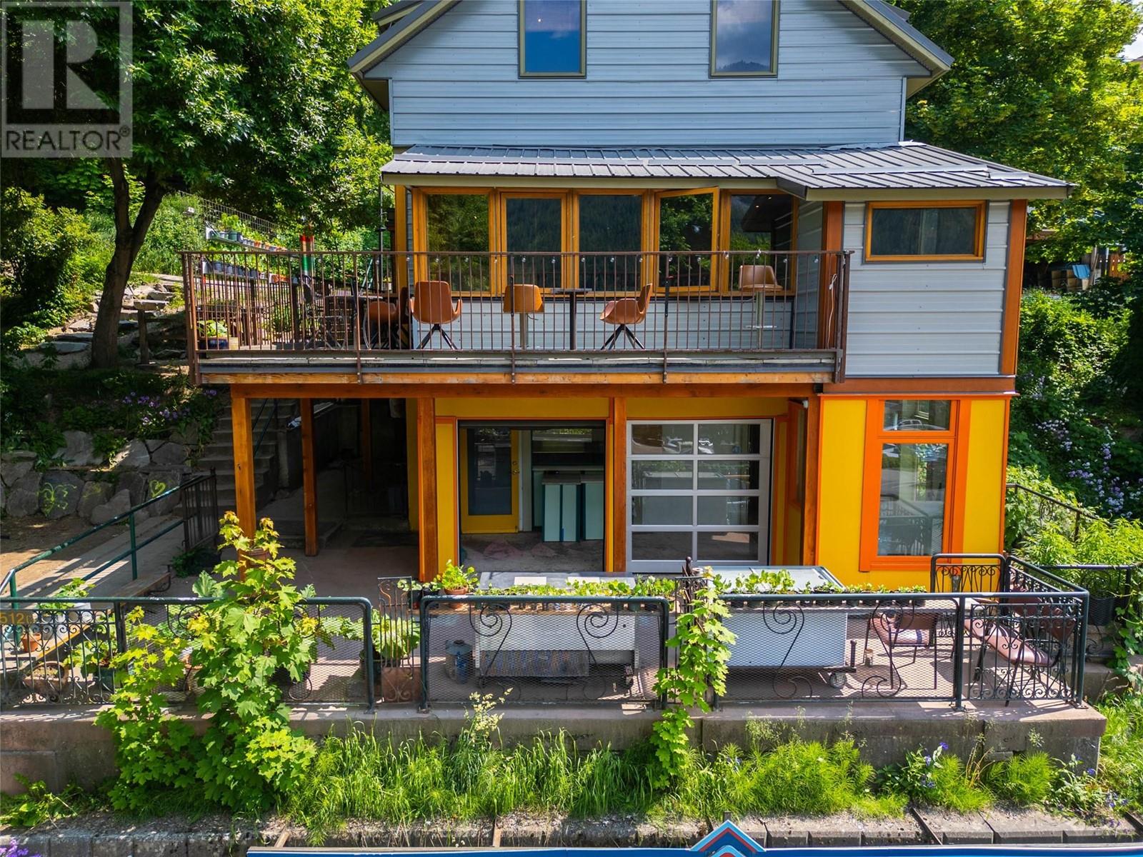 512 Hendryx Street Property Photo 1