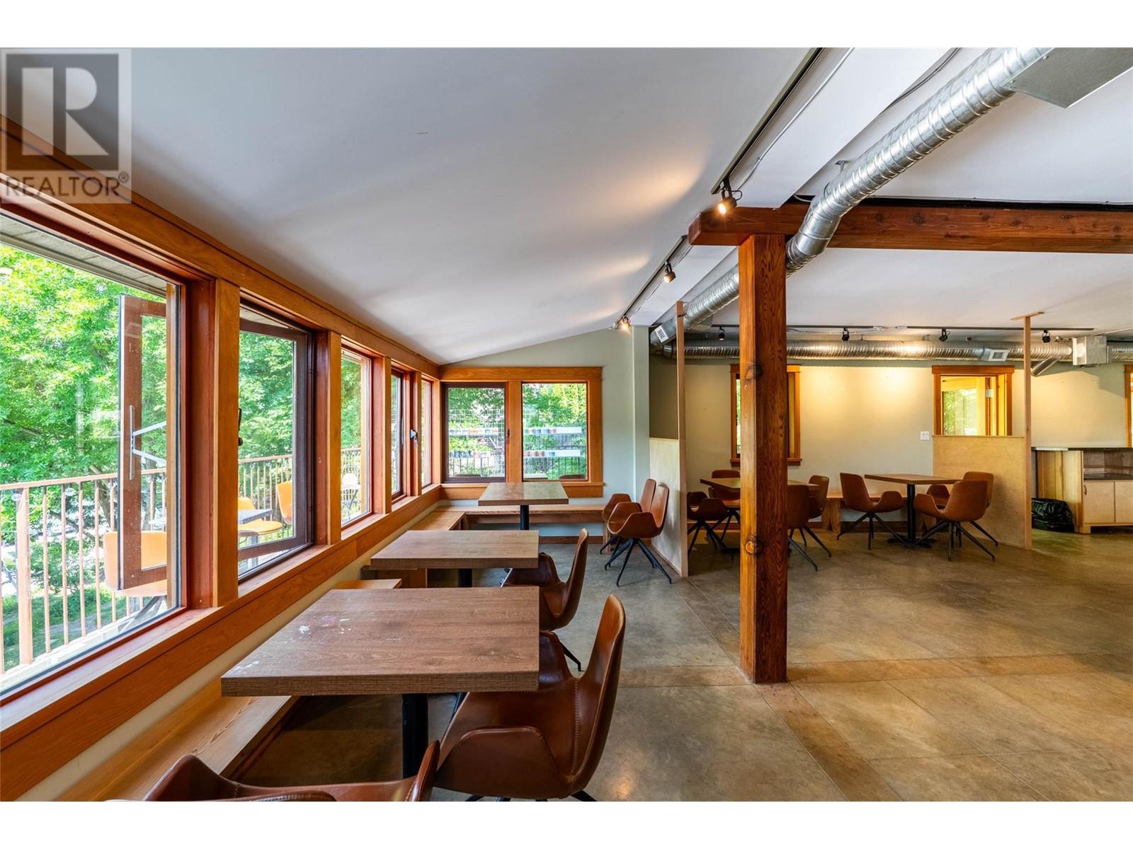 512 Hendryx Street Property Photo 12