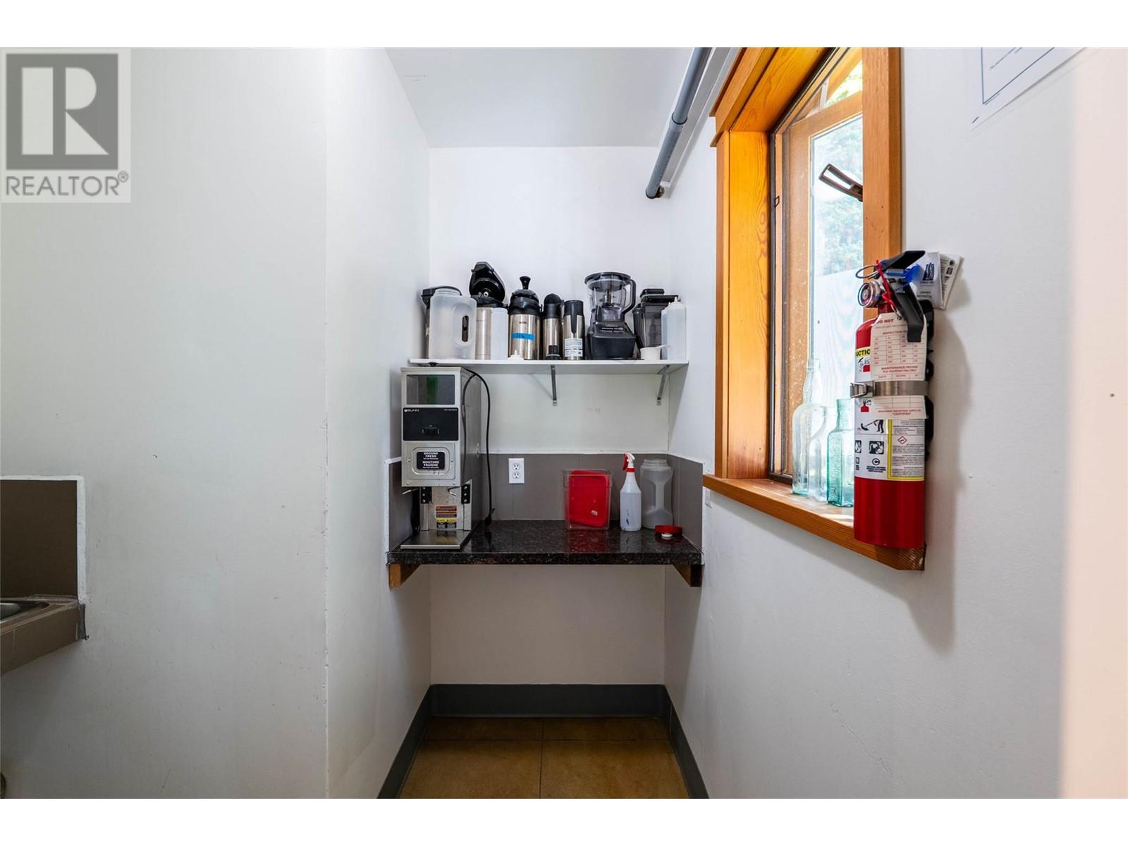 512 Hendryx Street Property Photo 16