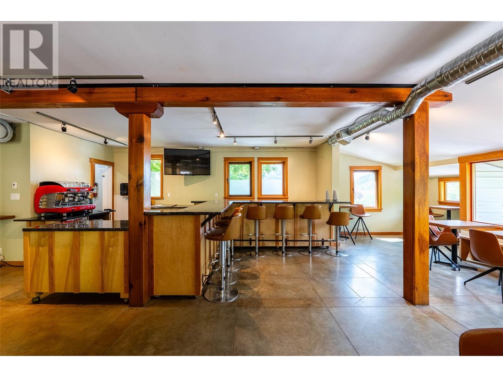 512 Hendryx Street Property Photo 23