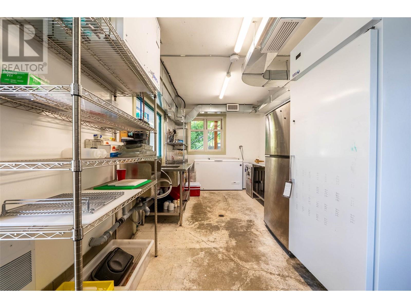 512 Hendryx Street Property Photo 43