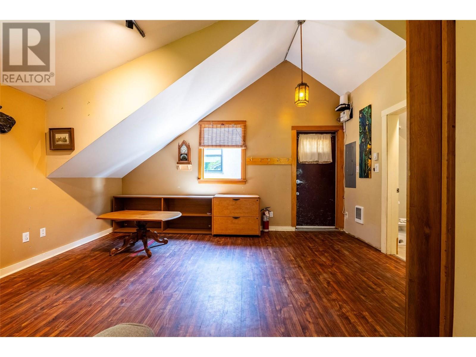 512 Hendryx Street Property Photo 64