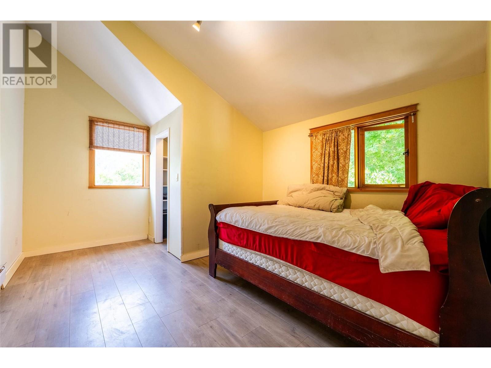 512 Hendryx Street Property Photo 66