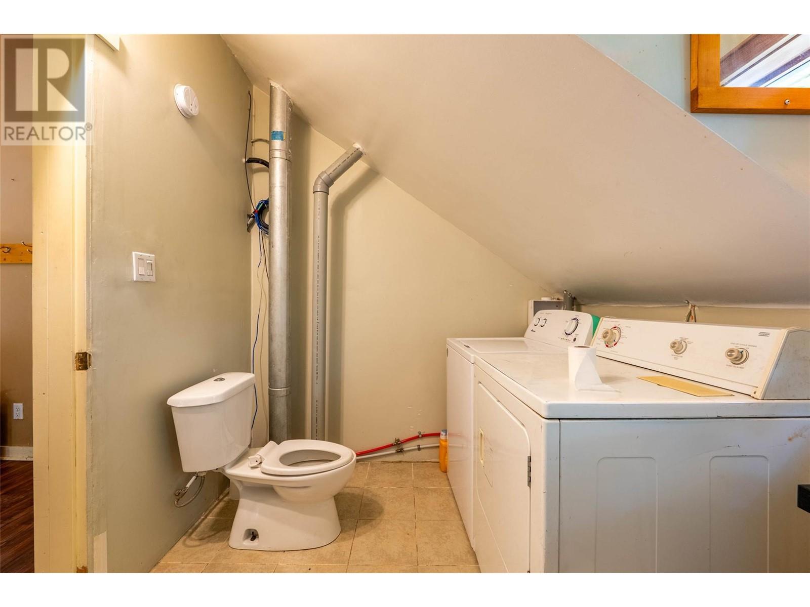 512 Hendryx Street Property Photo 74