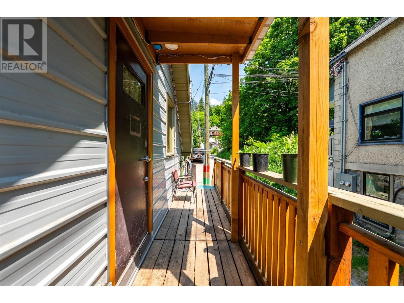 512 Hendryx Street Property Photo 77
