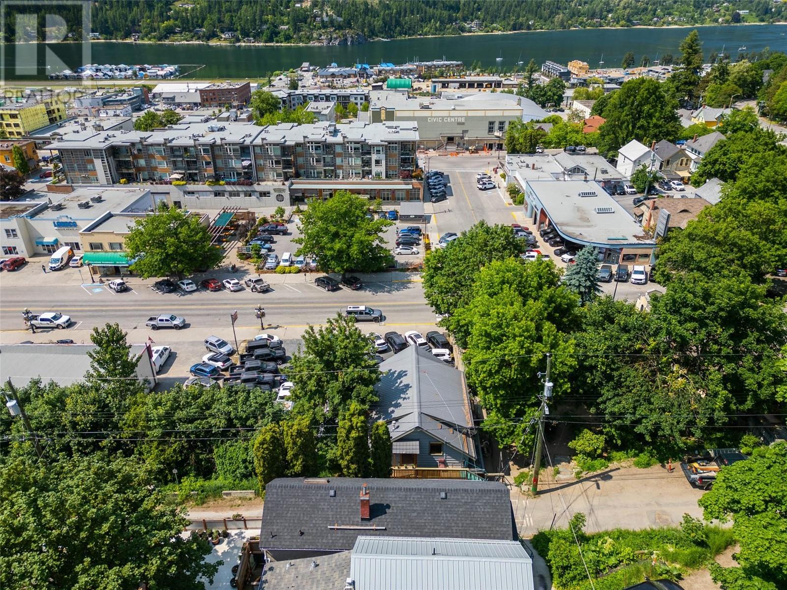 512 Hendryx Street Property Photo 87