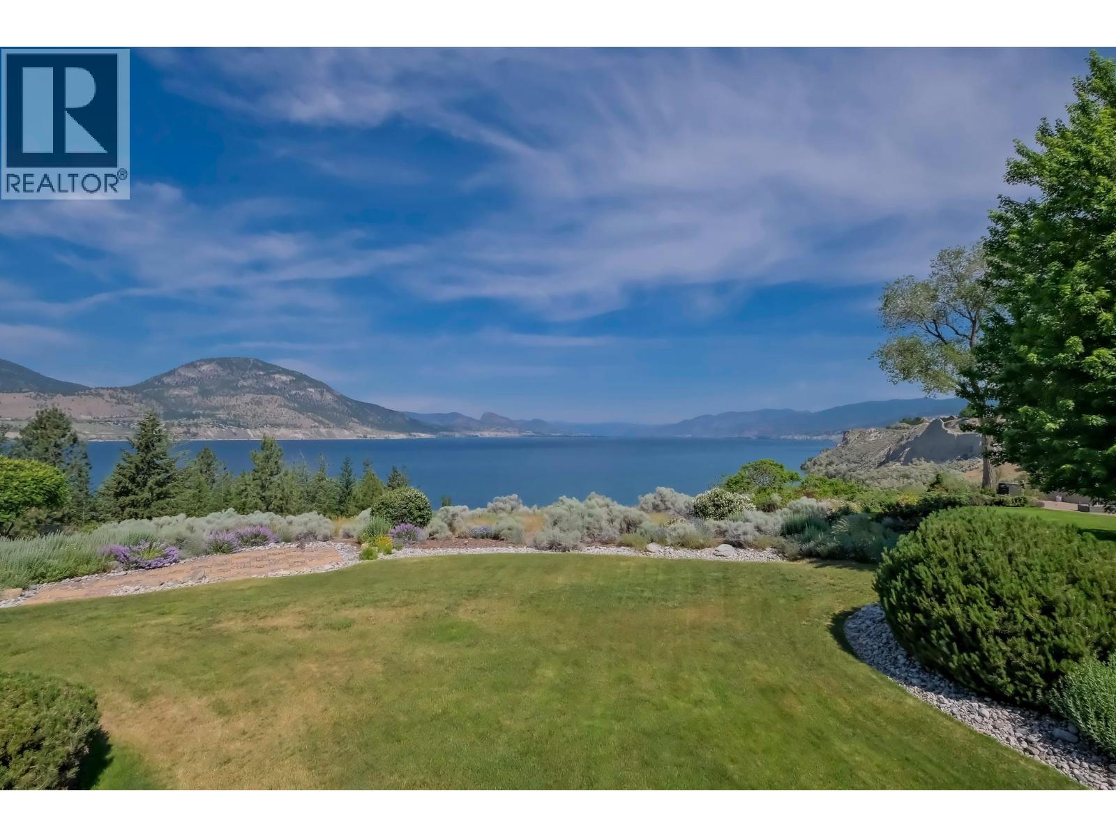 156 Vancouver Place Property Photo 2