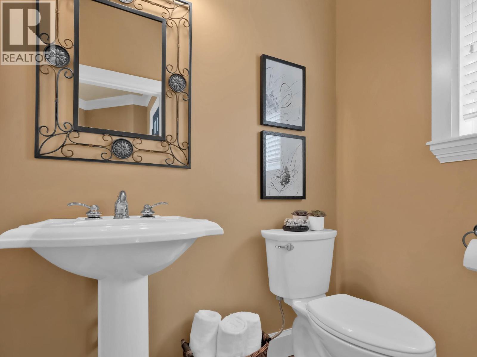 156 Vancouver Place Property Photo 16