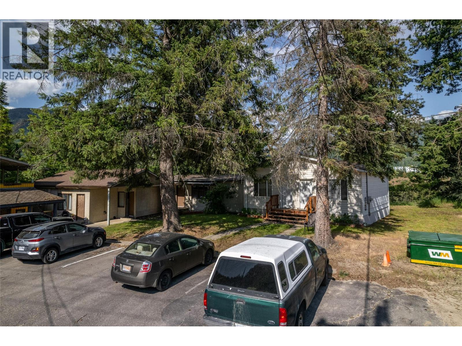 1451 Columbia Avenue Property Photo 10