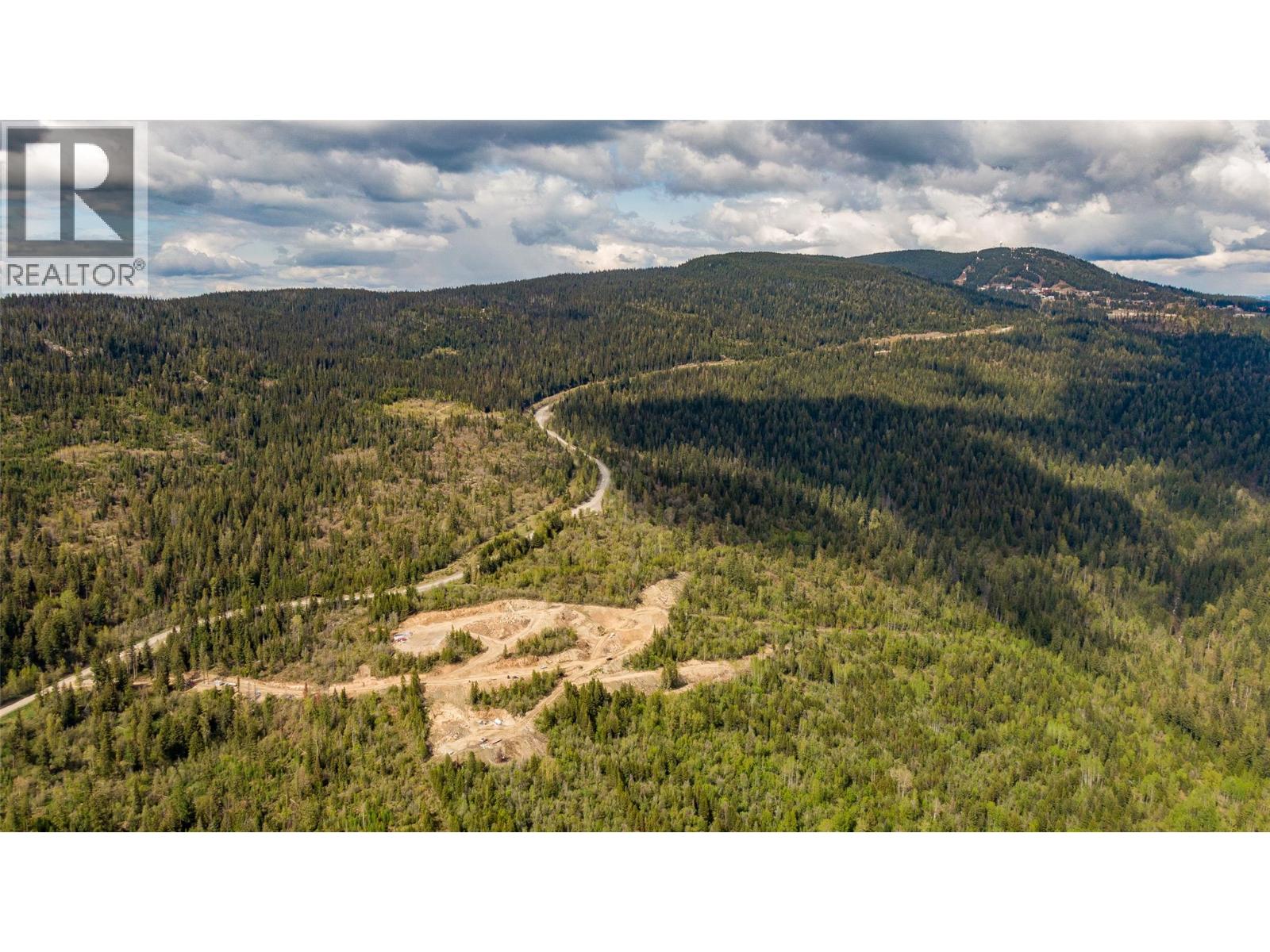 9190 Silver Star Road Property Photo 6