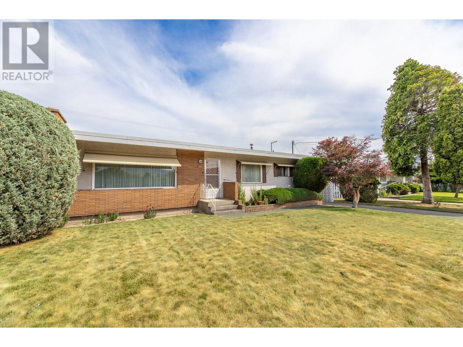 2450 McKenzie Street Property Photo 1