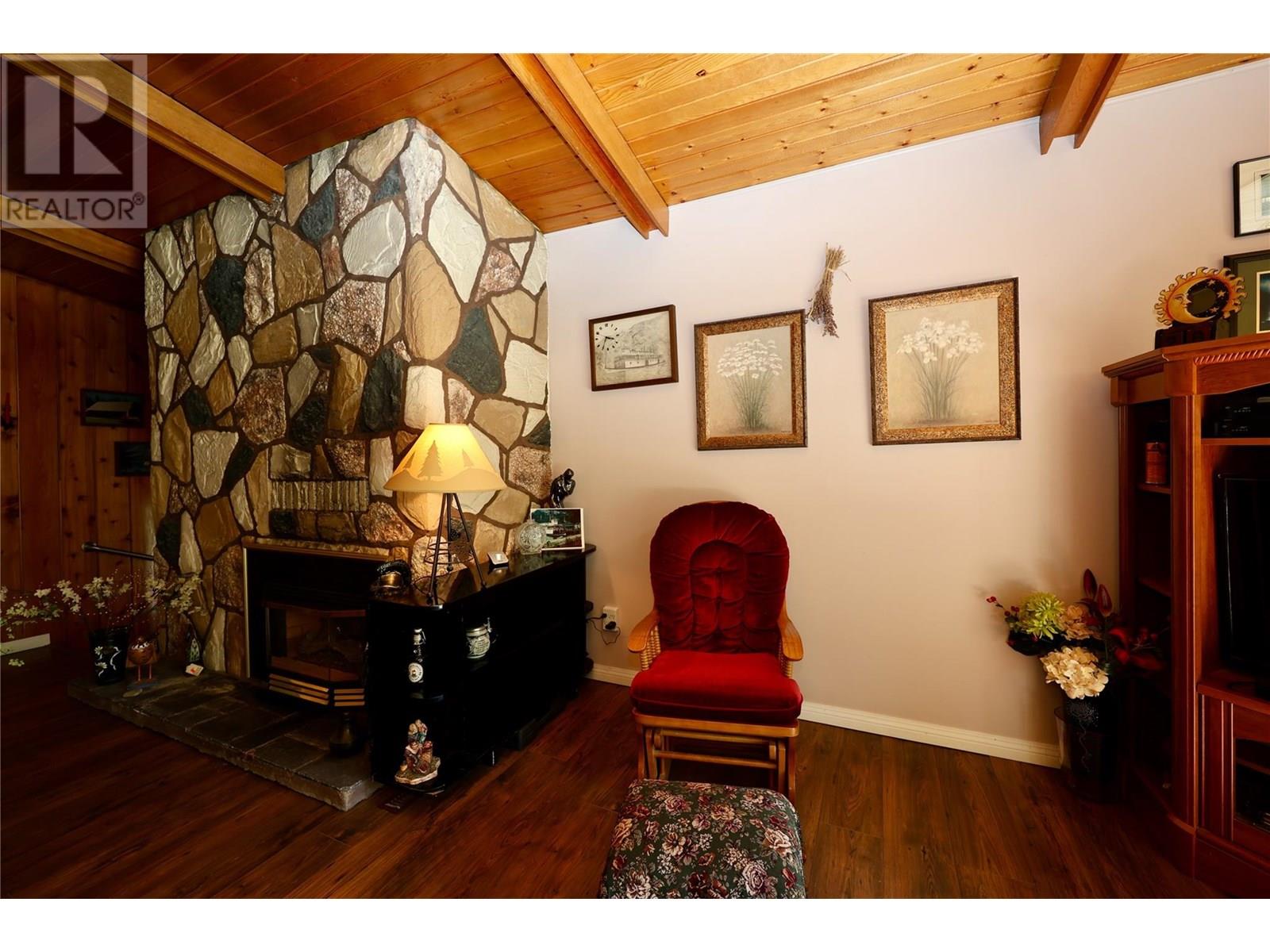 3361 & 3365 95 Highway Property Photo 8