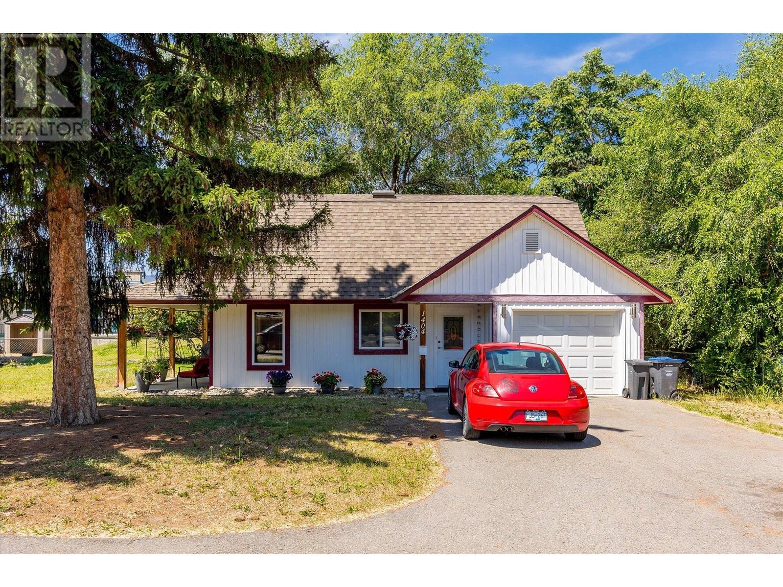 1404 Inkar Road Property Photo 2